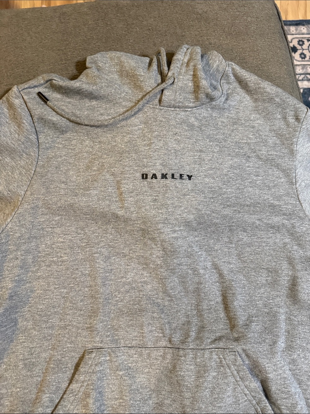 Men’s Oakley grey hoodie